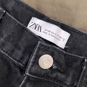 ZARA Hi-Rise Jeans